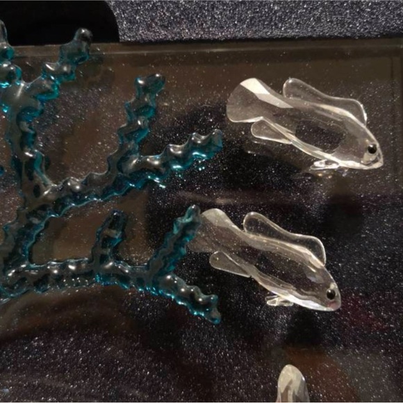 Swarovski crystal Wonders of the Sea W/ free Plaque - Picture 2 of 3